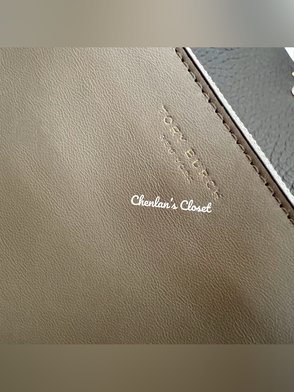 NWT Tory Burch LARGE CHARLIE RUNWAY CROC-EMBOSSED SHOULDER BAG - Picture 13 of 16
